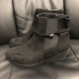 NWT❗️Aerosoles Women's Comfort Wedge Bootie size 11W